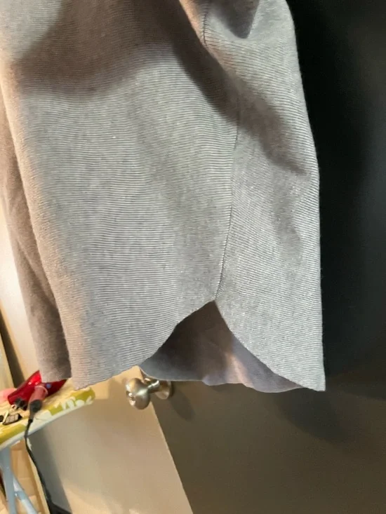 Aaeda Sheep Appliqué Sweater Gray Dolman Sleeve Knit Top Size Large Cozy Cute - Picture 5 of 8